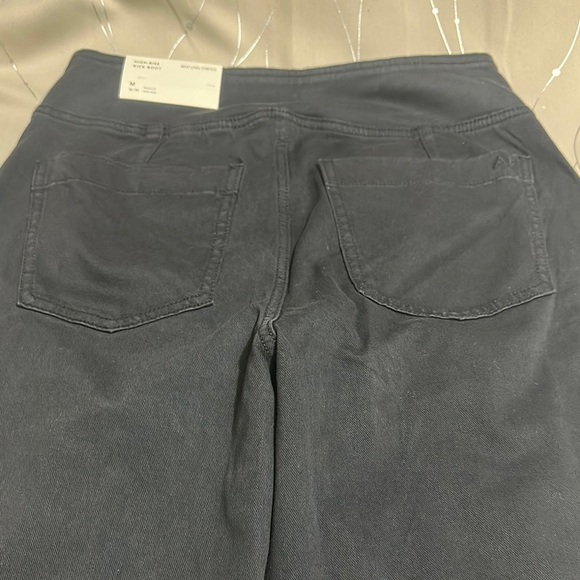 American Eagle Outfitters Black High Rise Jeans Classic Style - Picture 5 of 14